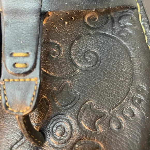 BORN Dark Brown Handcrafted Leather Sandals - Picture 5 of 8